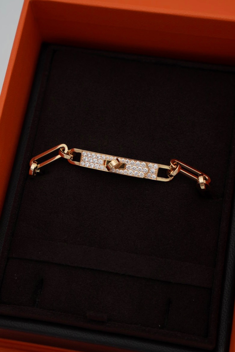 DSC00168 Kelly Chaine Bracelet Yellow Gold Small Model - Image 1