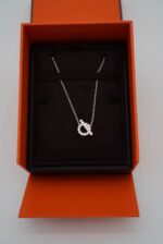 Finesse Pendant Necklace White Gold - Image 3