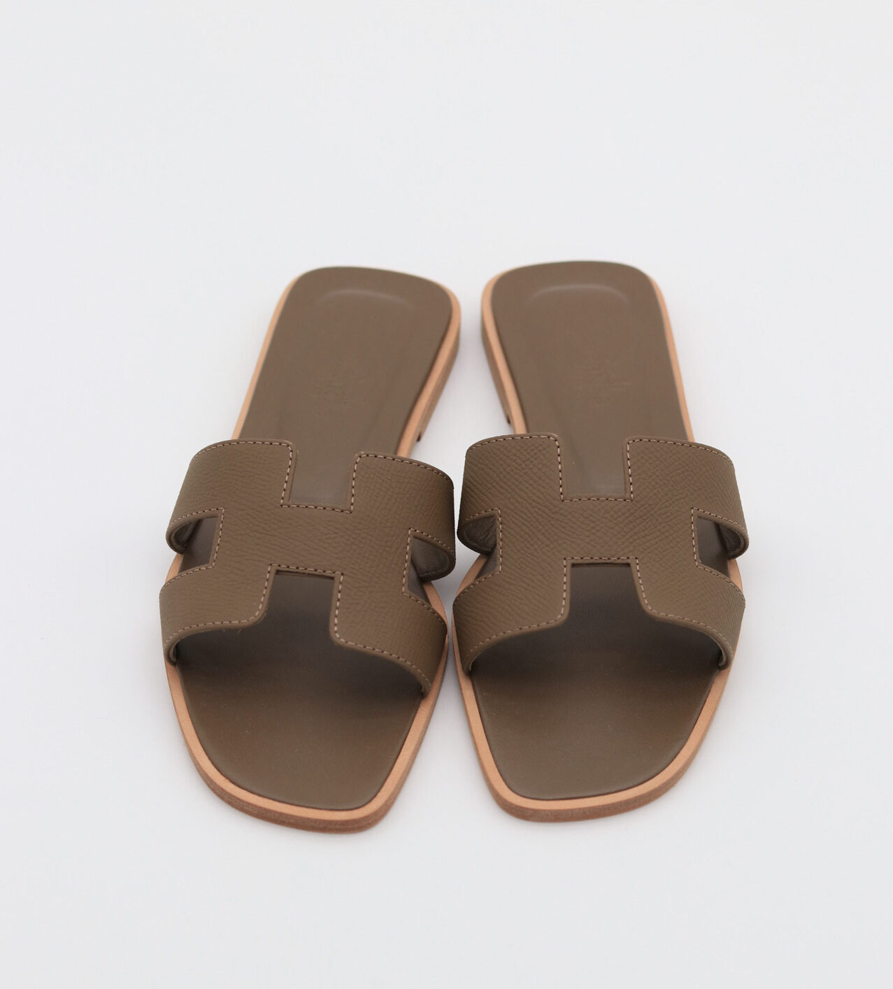 S00006_01 Oran Calfskin Etoupe - Image 1