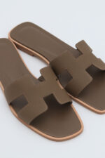 Oran Calfskin Etoupe - Image 2