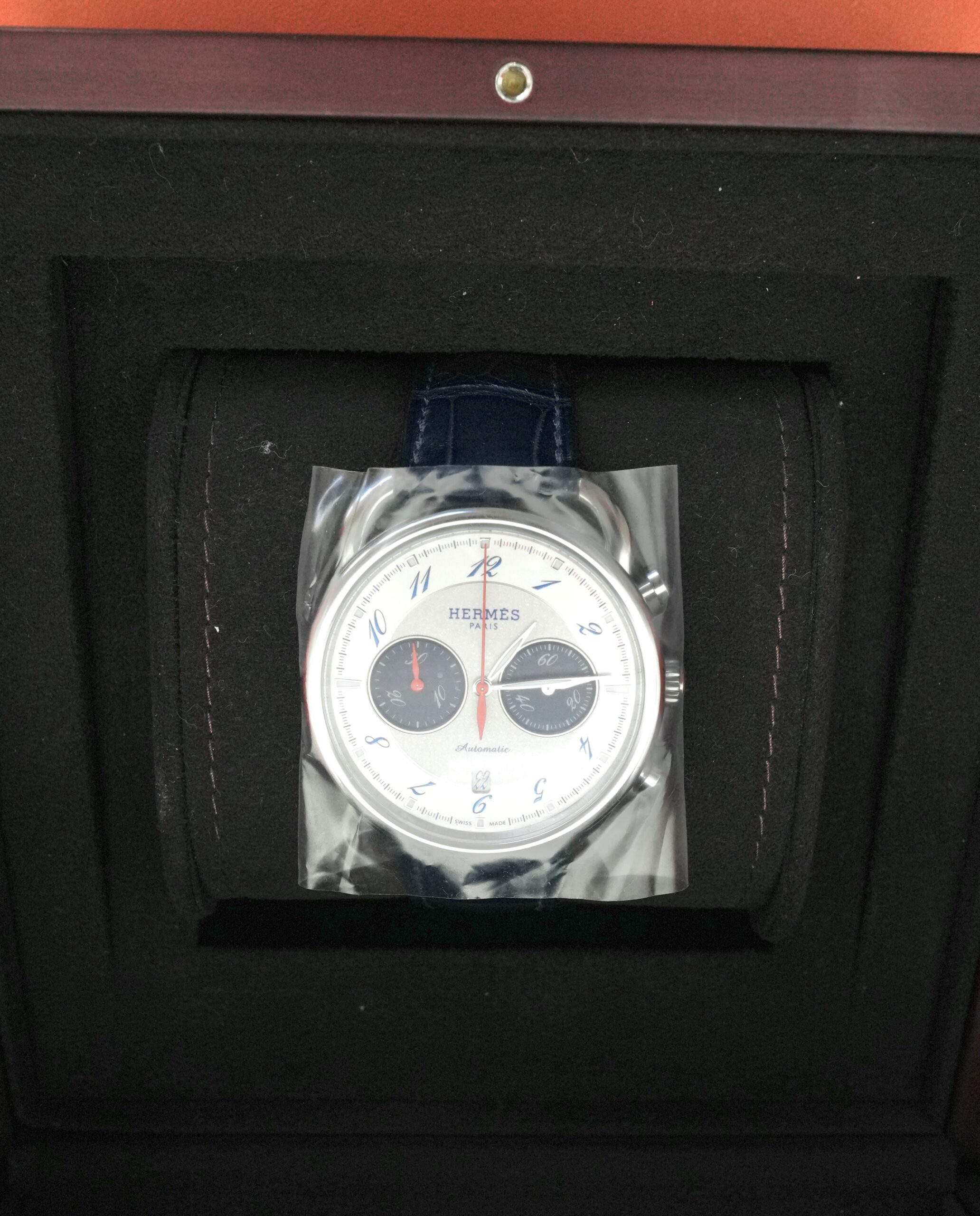 W00004_01 Arceau Chronographe Watch 42MM Bleu Abysse - Image 1