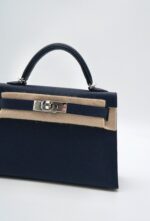 Kelly 20 Chevre Mysore Sellier Verso Navy Blue / Bleu Zellige PHW - Image 3
