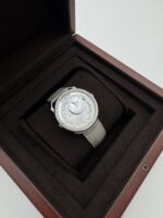 Arceau Le Temps Voyageur Watch with Diamonds Large Model - Image 3