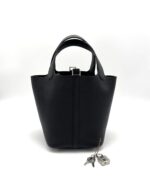 Picotin Lock 18 Taurillon Clemence Black PHW