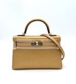 Kelly 20 Metallic Chevre Chamkilight Sellier Dore Permabrass