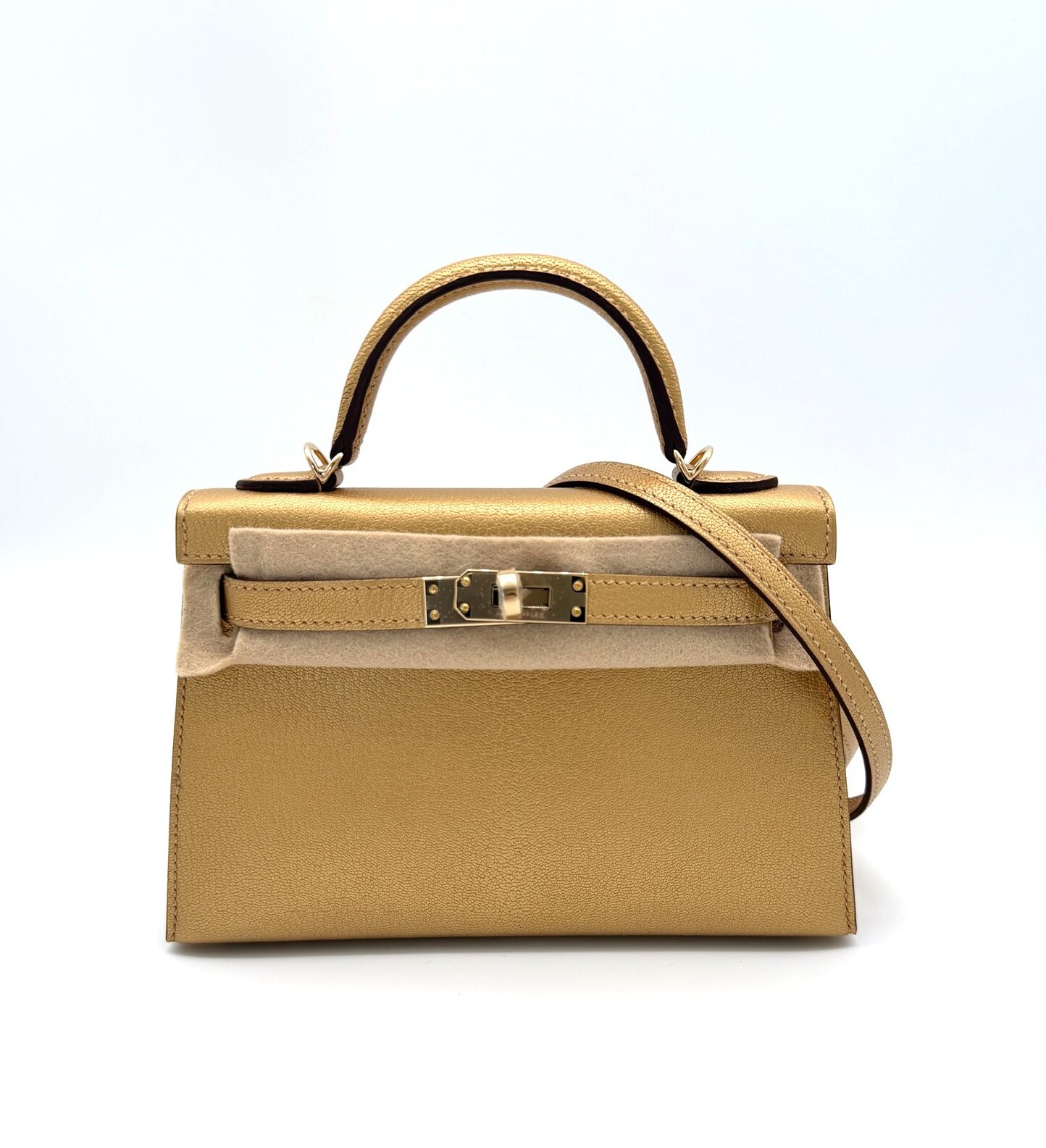 HB00264_01 Kelly 20 Metallic Chevre Chamkilight Sellier Dore Permabrass - Image 1