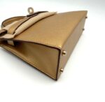 Kelly 20 Metallic Chevre Chamkilight Sellier Dore Permabrass - Image 6